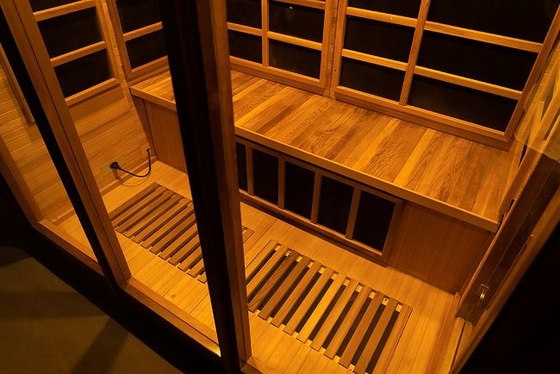 Pièce infrarouge lointaine en bois solide d'intérieur de sauna de carbone de 4 personnes avec la porte en verre